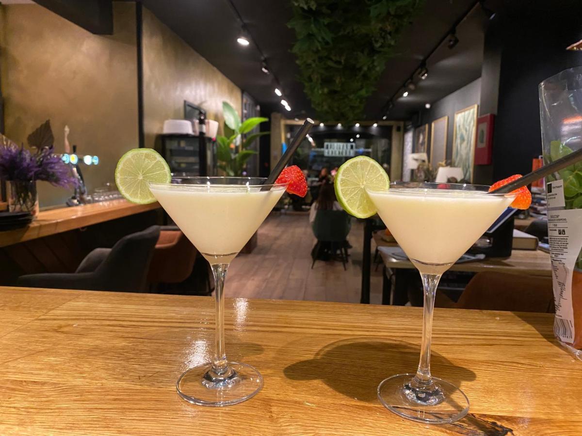 Boutique Hotel Ravioli Brothers Гаага Экстерьер фото